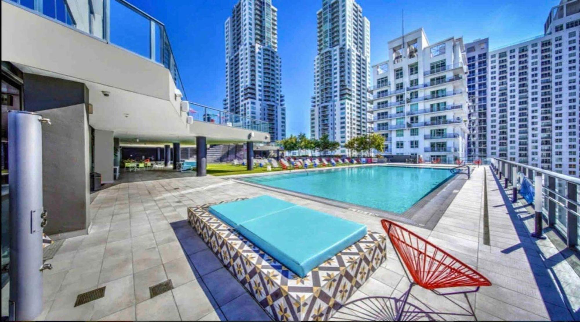 Beautiful Downtown Ocean View. Apartment Miami Exterior photo
